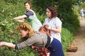 HOME FIRES EP1 21